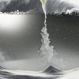  The fine sand makes its way through the air pocket.