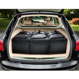  Hardly waste any space: The box shaped travel bags fit next to each other perfectly.