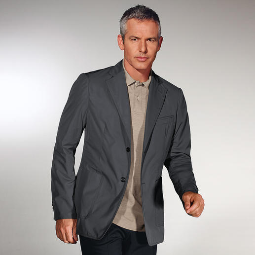 BBNY Light Travel Sports Jacket Breathable and crease-resistant. With stain guard and easy to care for.