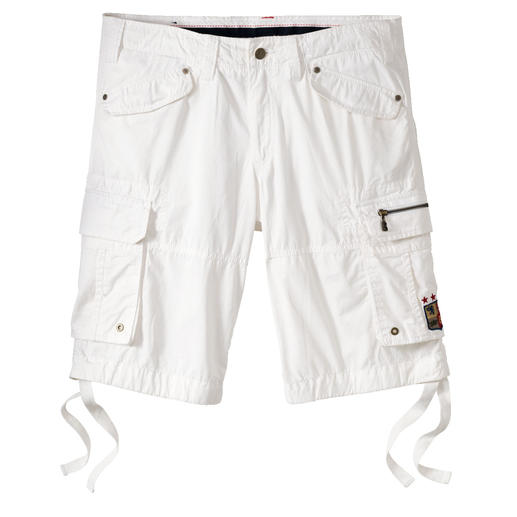 Bogner Fire + Ice Cargo Shorts The 6-pocket cargo shorts: Surprisingly slim despite the roomy pockets. Pure, extra breathable cotton.