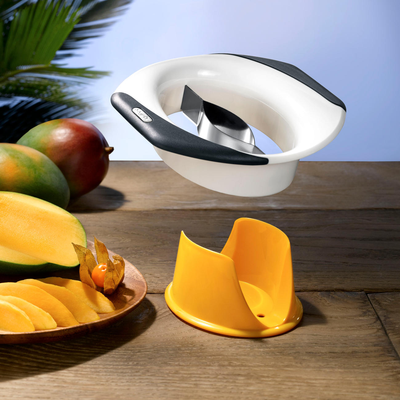 mango slicer and peeler