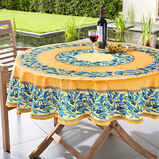 Wipeable Olive Table Linen Typically Provencal: Olive patterned table linen. 100% cotton - but 100% hardwearing.