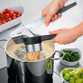 Professional Potato Ricer Force One Premium potato ricer – lighter, quicker, cleaner.