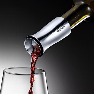 Vagnbys Wine Decantiere With a no-drip 360° pourer, filter and air-tight stopper.