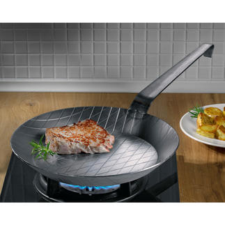 Forged Iron Pan Extreme heat tolerance. Practically indestructible. Unbeatable for crispy frying results.