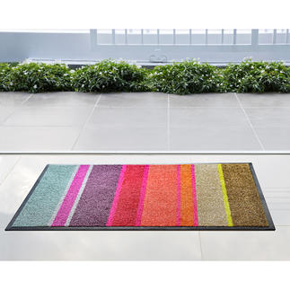 Flat Design Doormat Fits under almost every door. Elegant like a fine carpet, but tough on dust, mud and dirt.