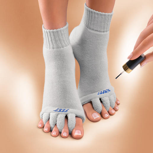 “Happy Feet” Relaxation Socks Relaxation for sore feet from high heels. US-patented socks to relax your toes.