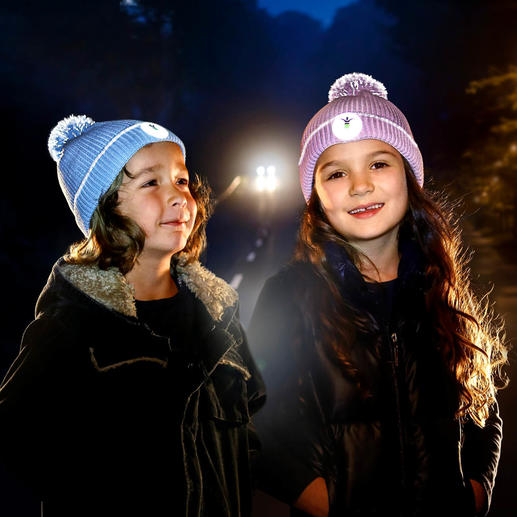 Twinkle Kid® reflective hat Clearly visible in the dark thanks to luminous reflective fibres in the pompon and cuff.