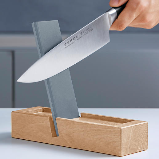 TYROLIT Premium Knife Sharpener Sharpen knives like the pros – gentle on blades, safe and fast.