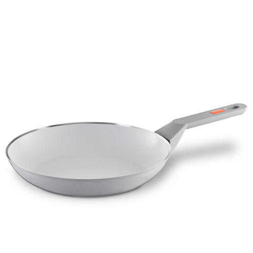 White Induction Pan or Large Pan Premium ceramic pan. Scratch resistant. Heat resistant up to 400°C.