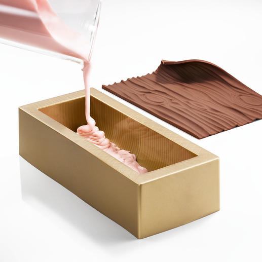 Also versatile without the embossing mat. Also versatile without the embossing mat.