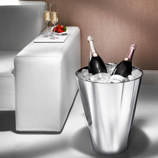 Champagne Cooler Magnum size cooler made of double-walled stainless steel.