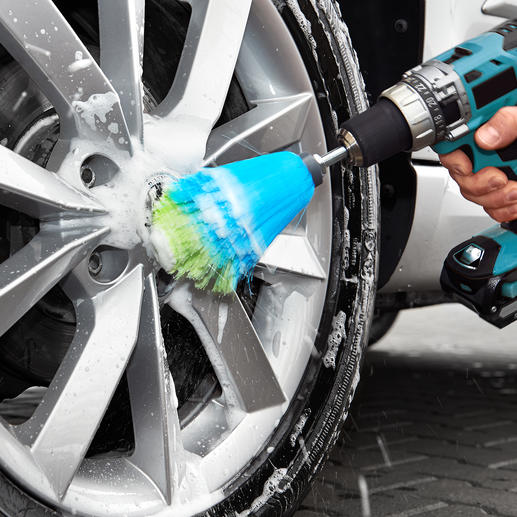 Just attach the brush handle to your battery-operated drill, apply a bit of cleaning agent and get going. Just attach the brush handle to your battery-operated drill, apply a bit of cleaning agent and get going.