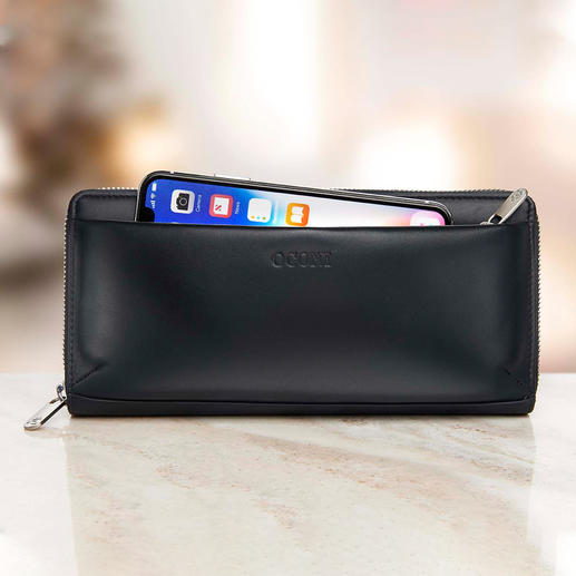 The padded zippered outer compartment provides space for your smartphone.