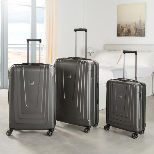 titan suitcases uk