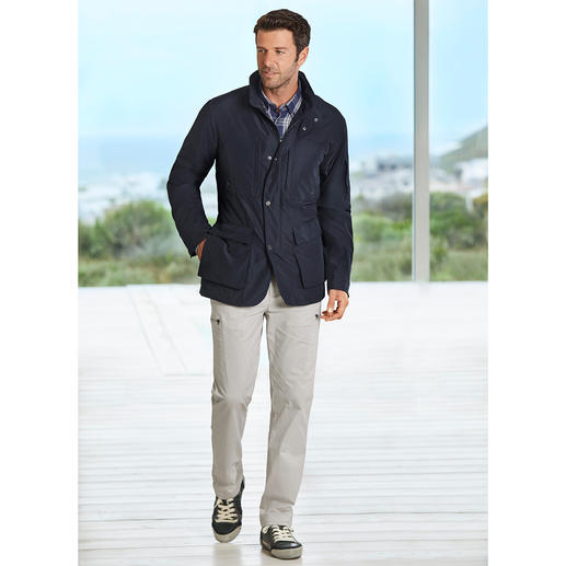 City/Leisure Jacket “Dressy Protection” Waterproof. Windproof. Breathable. And easy to care for.