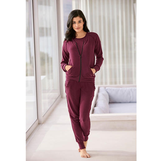 Soft Leisure Suit Soft as cashmere. Never too warm. And easy to wash