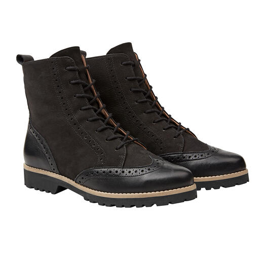 Werner Brogue Style Boots Bang on-trend design. Super soft leather. Light, insulating TPR sole. By Werner.