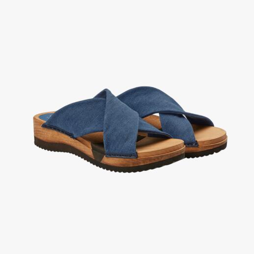 Sanita® Wooden Sandals “Hygge” for your feet: Fashionable wooden sandals with comfortable Flex sole and soft crossed straps.