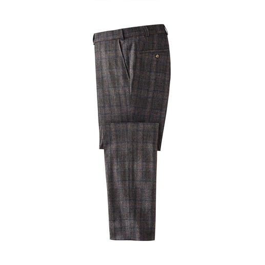 Tartan Cashmere Trousers State-of-the-art tartan in modern trend colours. Finished with cashmere.