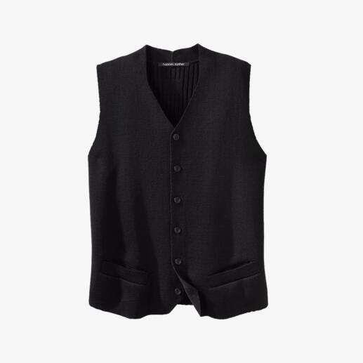 Hannes Roether Knitted Waistcoat Long searched for, finally found: Few waistcoats are this elegant and comfortable. By Hannes Roether/Germany.